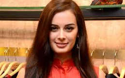 Evelyn Sharma